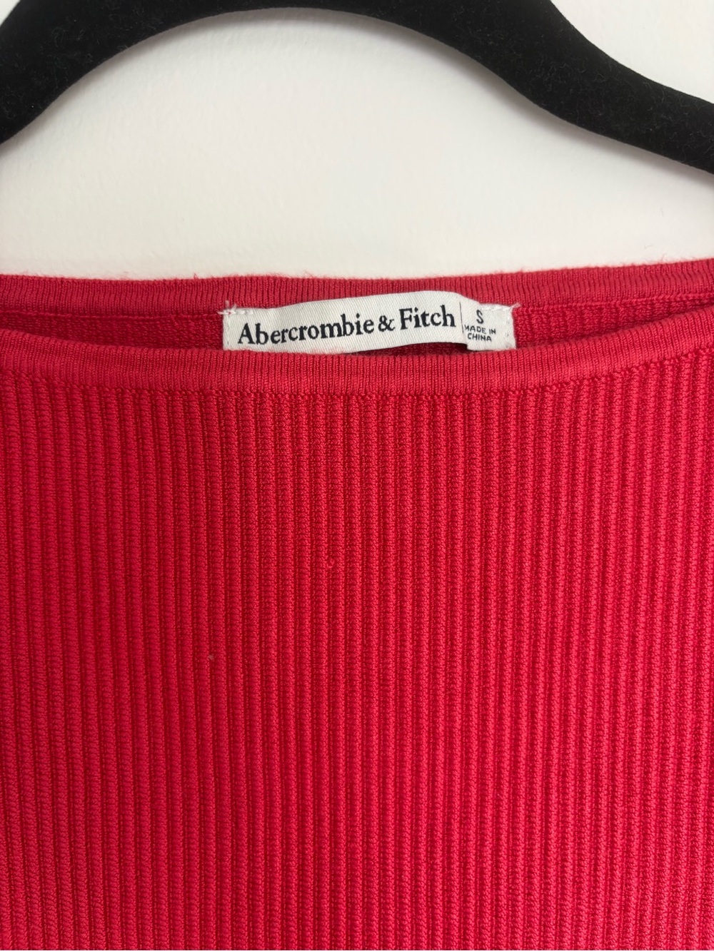 Abercrombie & Fitch Red Ribbed Tank - Picture 2 of 4